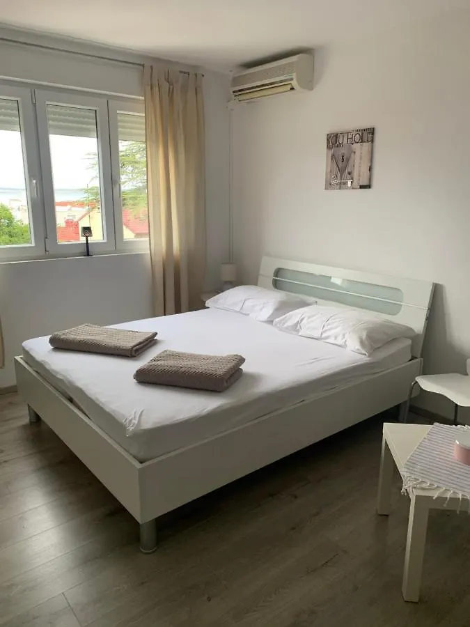 Sanela- Apartman Za Bezbrizan Odmor Crikvenica 0*,  Croatia